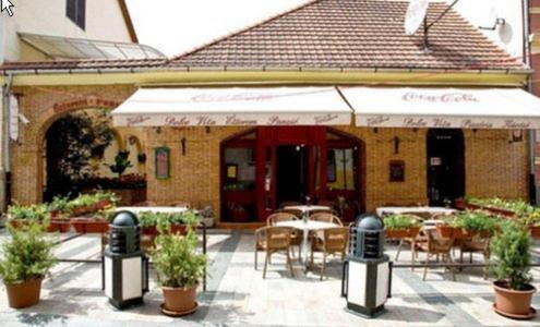 Dolce Vita Panzio Miskolc Luaran gambar
